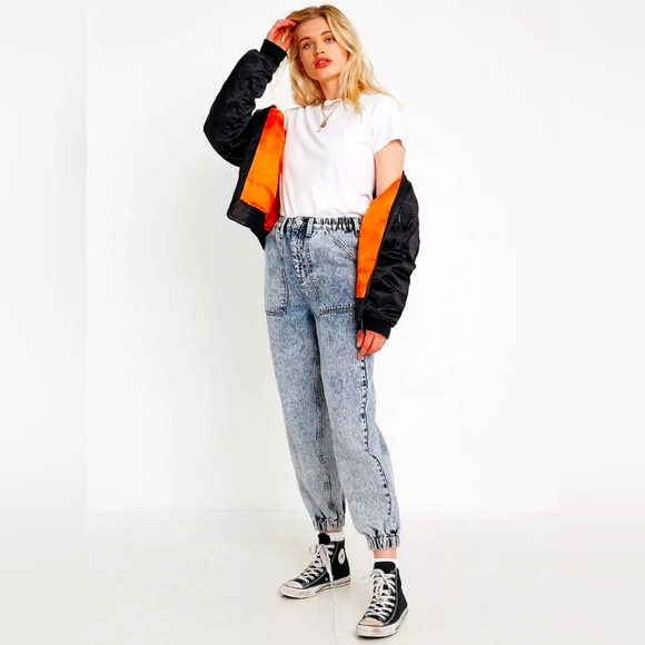 Urban Outfitters BDG High Rise Luca Acid Wash Jogger Jeans Size S - Picture 1 of 10